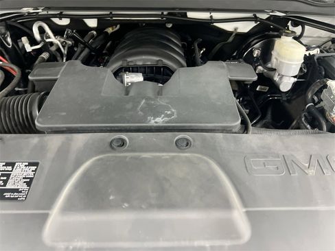 Used 2019 GMC Yukon XL SLT image 25