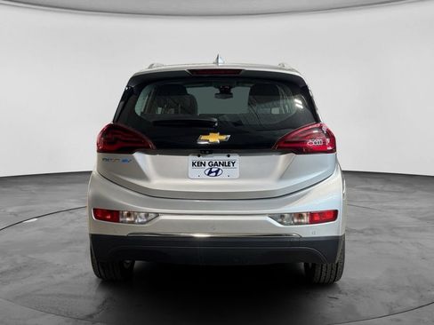Used 2017 Chevrolet Bolt Premier FWD image 6