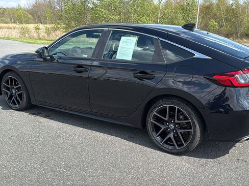 Used 2023 Honda Civic Sport Touring image 10