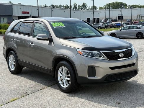 Used 2015 Kia Sorento LX FWD image 11