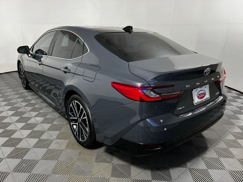 Used 2025 Toyota Camry XLE image 7