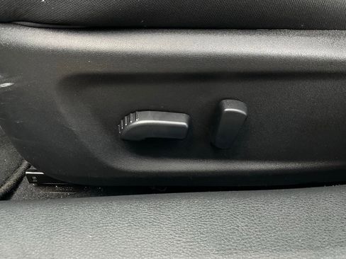 Used 2025 Nissan Altima 2.5 SV image 11