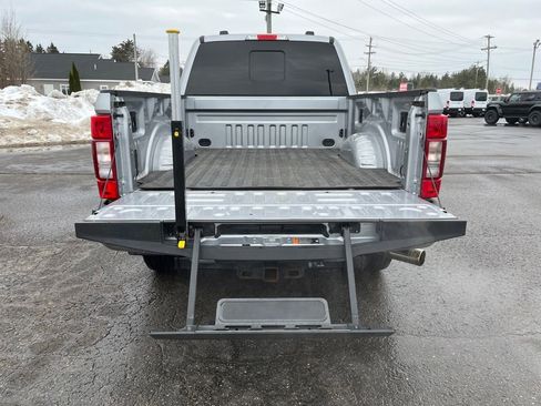 Used 2021 Ford F350 XLT w/ XLT Premium Package AWD/4WD image 27