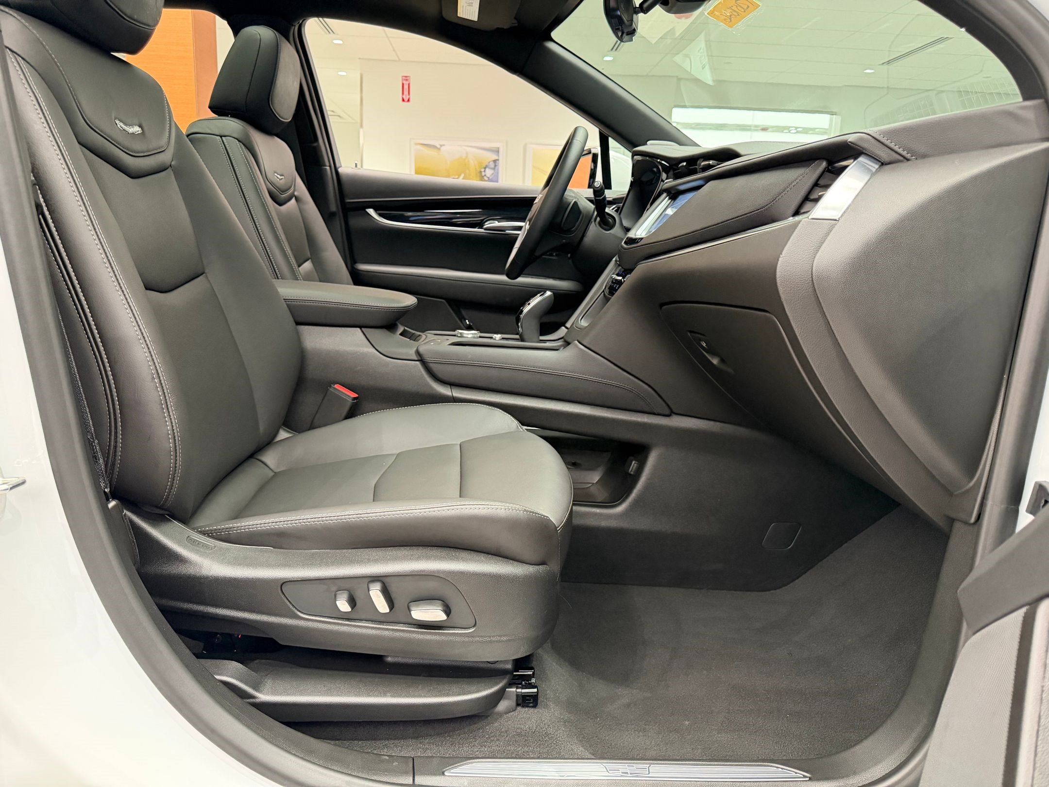 Certified 2026 Cadillac XT5 Premium Luxury w/ Driver Assist Package FWD image 36
