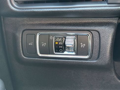 Used 2022 Lincoln Corsair AWD w/ Premium Package image 34
