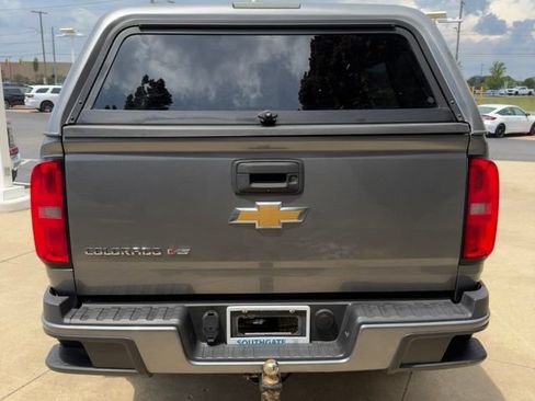 Used 2018 Chevrolet Colorado Z71 AWD/4WD image 4