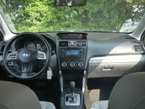 Used 2015 Subaru Forester 2.5i Premium w/ All-Weather Package AWD/4WD image 10