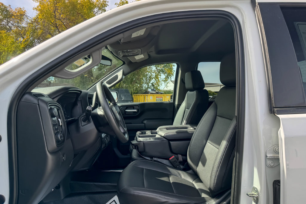 Used 2021 Chevrolet Silverado 1500 W/T w/ WT Value Package AWD/4WD image 17