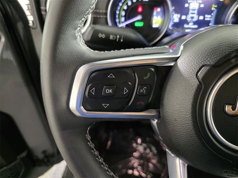 Used 2023 Jeep Wrangler Sahara w/ Safety Group image 20