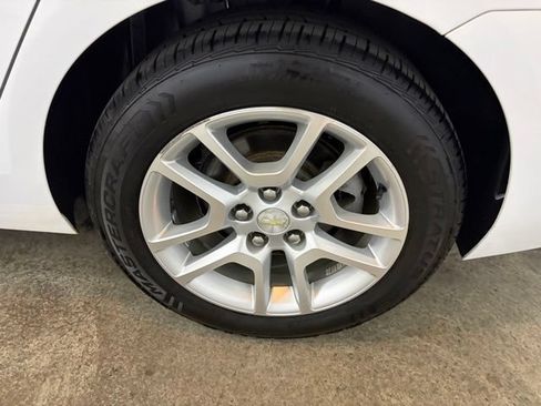 Used 2013 Chevrolet Malibu LT w/ Power Convenience Package FWD image 9