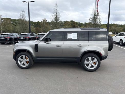 Used 2024 Land Rover Defender 110 S image 6