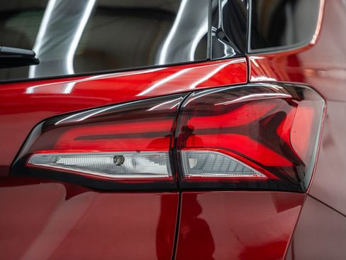 Used 2022 Chevrolet Equinox RS w/ RS Leather Package image 6