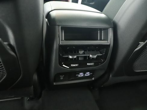 New 2025 Jeep Grand Cherokee Altitude image 25