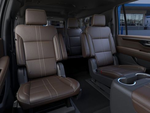 New 2026 Chevrolet Suburban High Country image 17