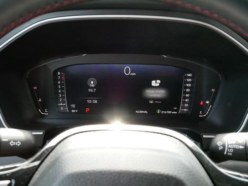 Used 2025 Honda Pilot Black Edition image 21