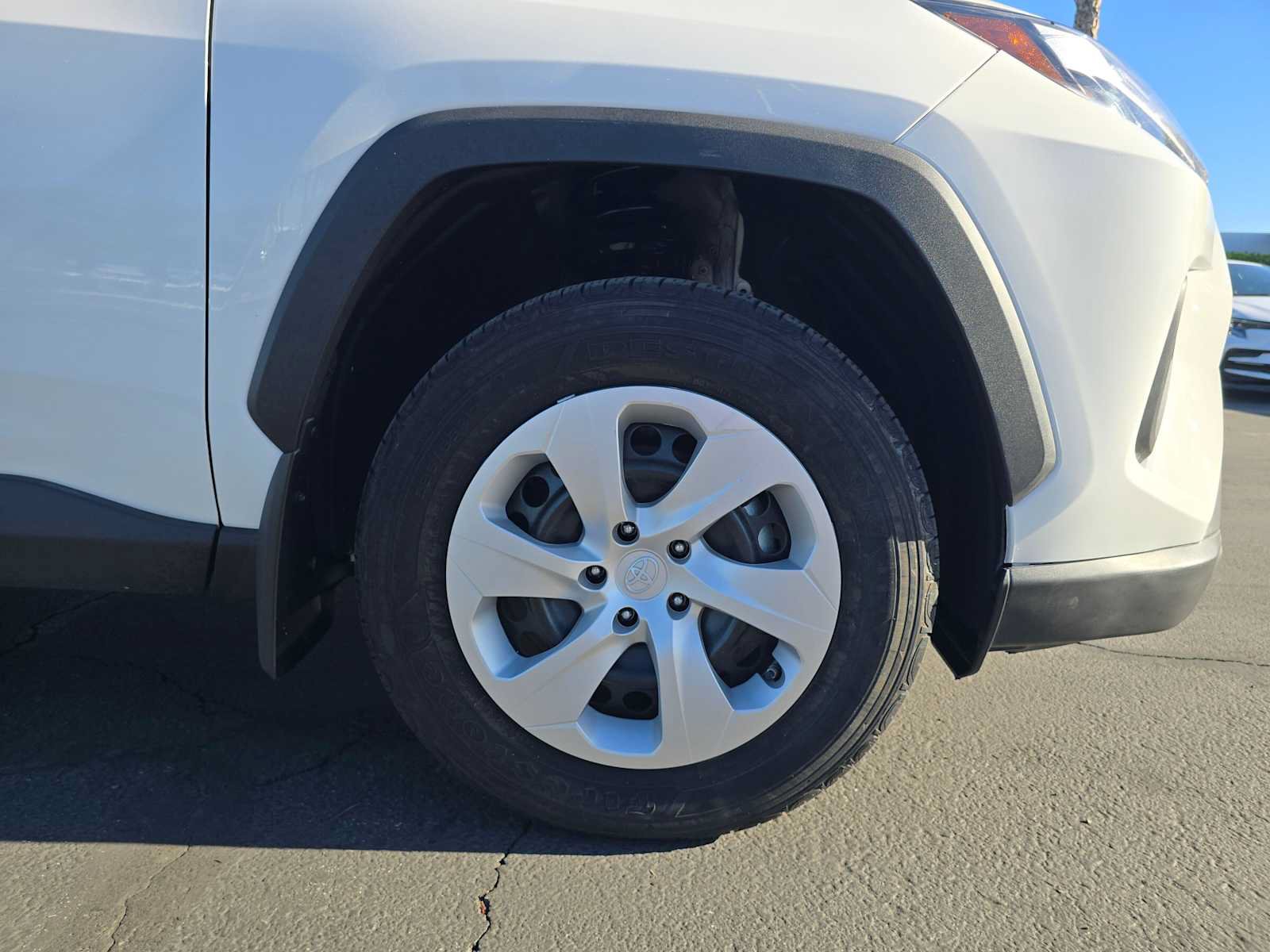 Certified 2025 Toyota RAV4 LE AWD/4WD image 9