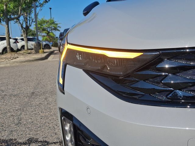 Certified 2025 Kia K5 GT-Line AWD/4WD image 11