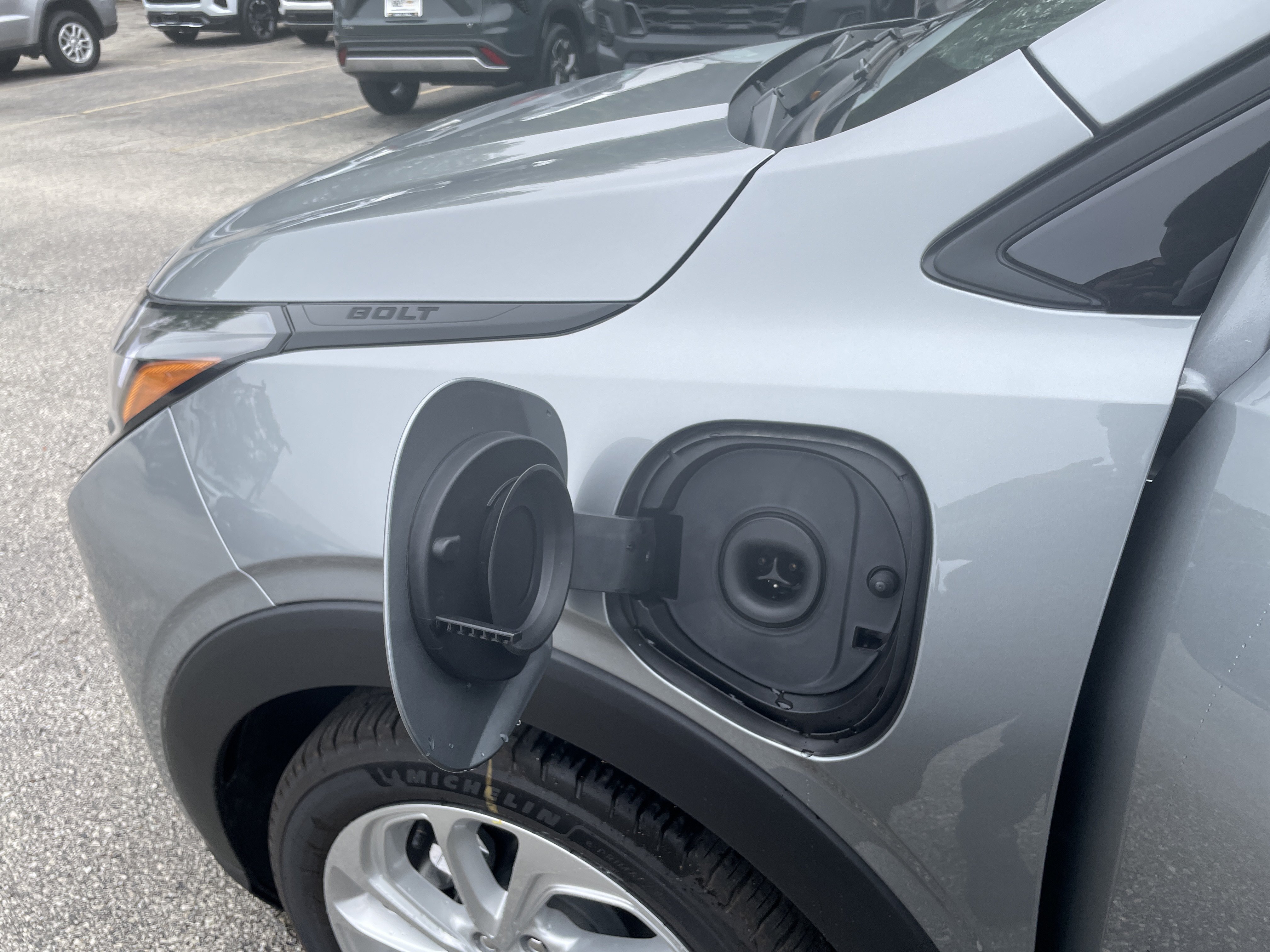 New 2027 Chevrolet Bolt LT w/ Comfort Package FWD image 10