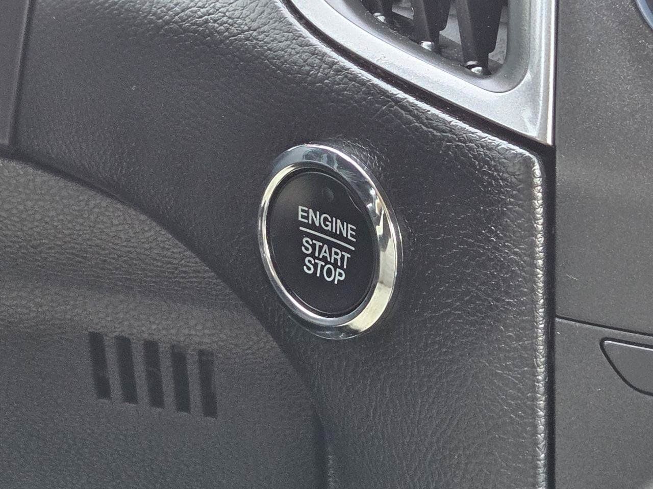 Used 2016 Ford Edge SE FWD image 25