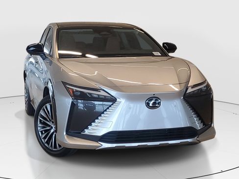 Used 2023 Lexus RZ 450e Premium w/ Accessory Package (Z1) AWD/4WD image 2