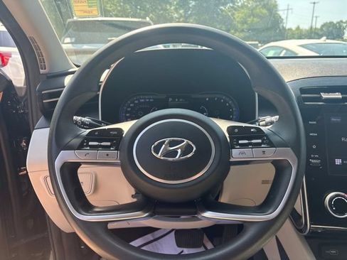 Used 2022 Hyundai Tucson SEL w/ Cargo Package AWD/4WD image 17