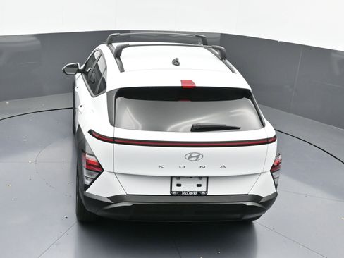 Used 2024 Hyundai Kona SEL w/ Convenience Package image 31