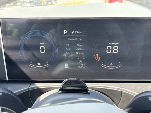 Used 2025 Hyundai Santa Fe SEL AWD/4WD image 17