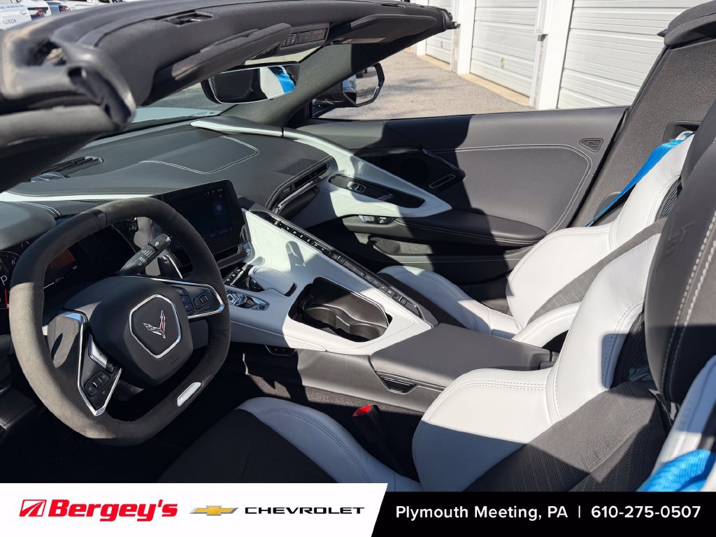 Used 2024 Chevrolet Corvette E-Ray AWD/4WD image 3