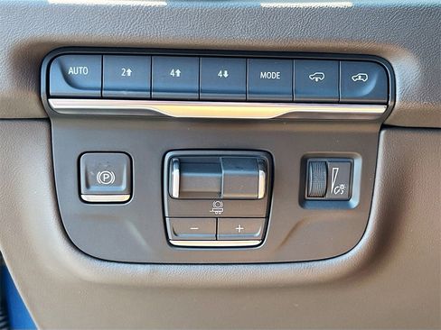 New 2025 Cadillac Escalade ESV Premium Luxury w/ Touring Package image 10