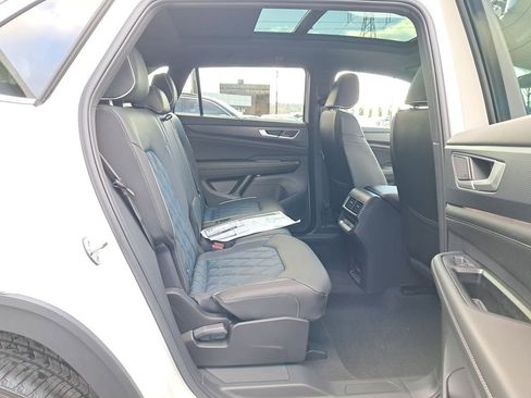 New 2026 Volkswagen Atlas Cross Sport SEL Premium R-Line AWD/4WD image 15
