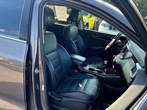 Used 2019 Kia Sorento EX image 8