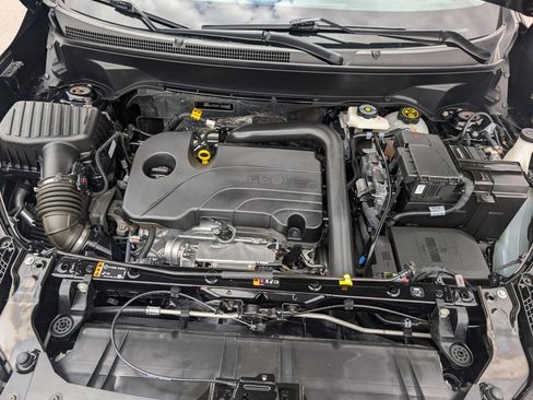 Certified 2024 GMC Terrain SLT image 21