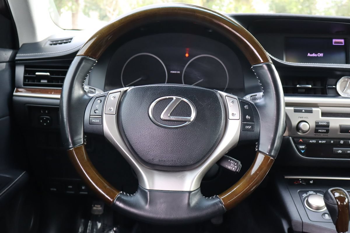 Used 2013 Lexus ES 350 w/ Premium Pkg FWD image 18