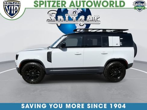 Used 2023 Land Rover Defender 110 S AWD/4WD image 7