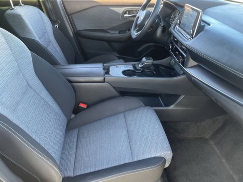 Certified 2023 Nissan Rogue SV image 12