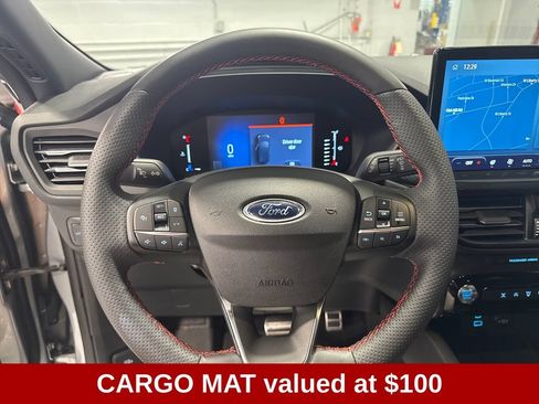Used 2023 Ford Escape ST-Line w/ Tech Pack #1 AWD/4WD image 5