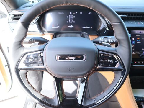 New 2026 Jeep Grand Cherokee Summit AWD/4WD image 3
