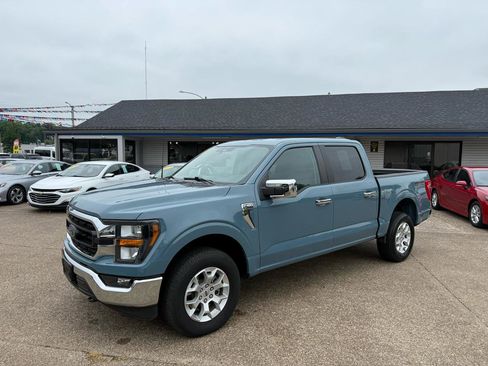 Used 2023 Ford F150 XLT AWD/4WD image 3