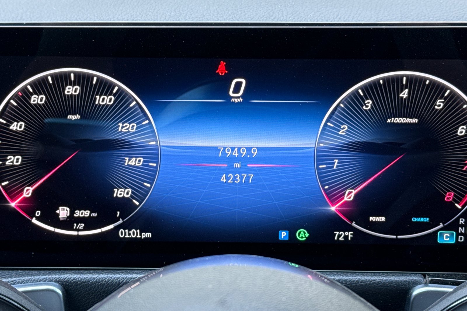Used 2024 Mercedes-Benz GLB 250 image 33