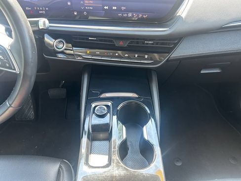 Used 2024 Buick Envision Preferred AWD/4WD image 15