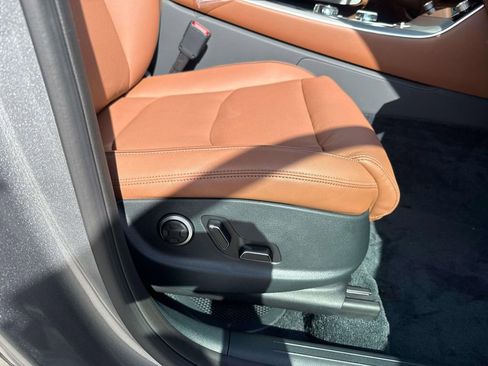 New 2026 Genesis GV70 2.5T Advanced AWD/4WD image 15