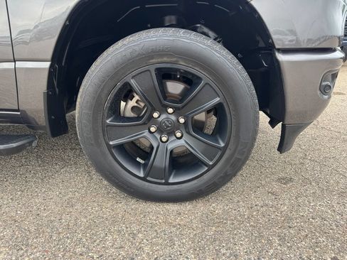 Used 2022 RAM 1500 Big Horn AWD/4WD image 25
