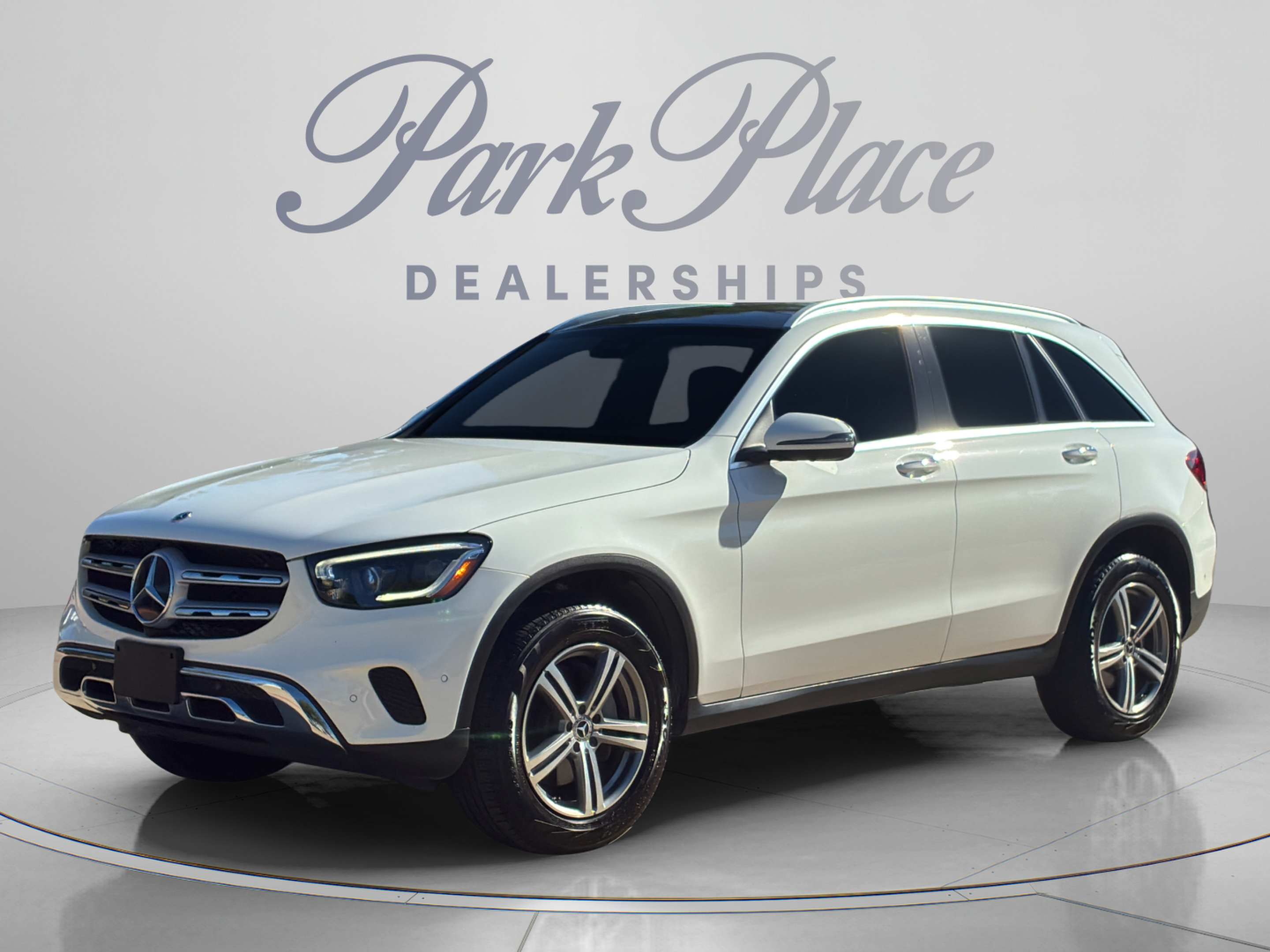 Certified 2022 Mercedes-Benz GLC 300 image 1