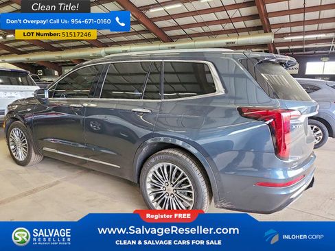 Used 2020 Cadillac XT6 Premium Luxury AWD/4WD image 3