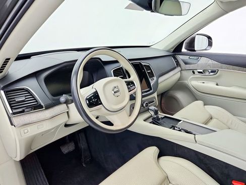 Certified 2022 Volvo XC90 T6 Inscription w/ Advanced Package image 16