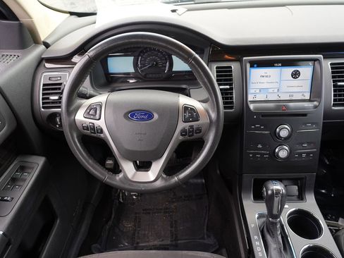 Used 2019 Ford Flex SEL image 20