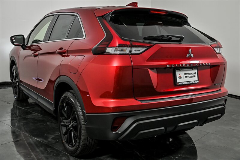 New 2026 Mitsubishi Eclipse Cross LE AWD/4WD image 7