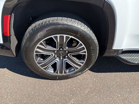 Used 2025 Jeep Wagoneer Series II image 17