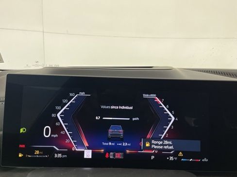 Used 2025 BMW X7 xDrive40i w/ Premium Package image 14