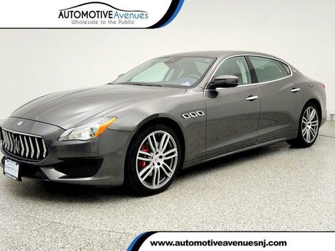 Used 2017 Maserati Quattroporte S GranSport Q4 AWD/4WD image 1